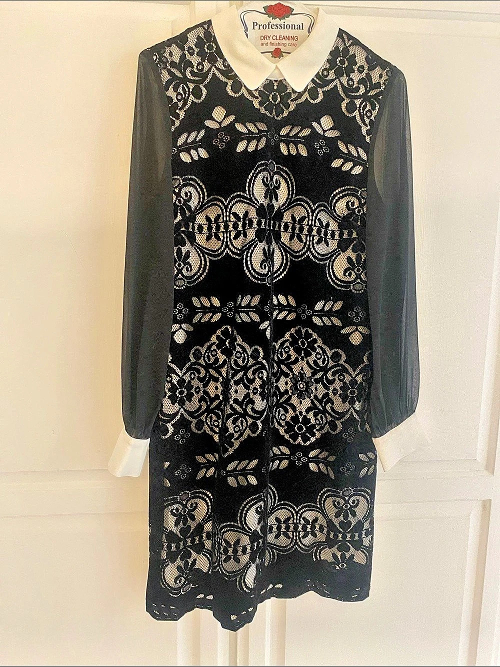 CeCe Black & Gold Mini Dress Size 6